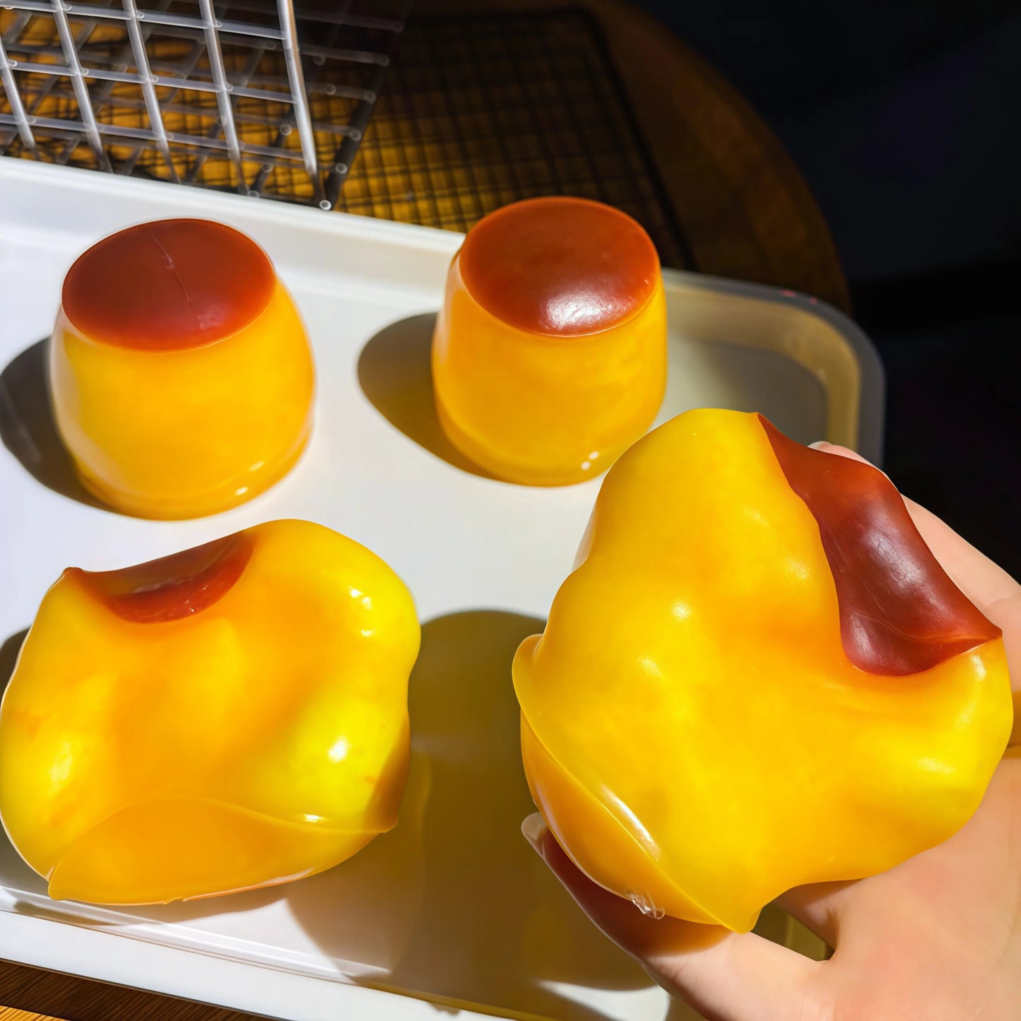 Crunchy pudding squishy