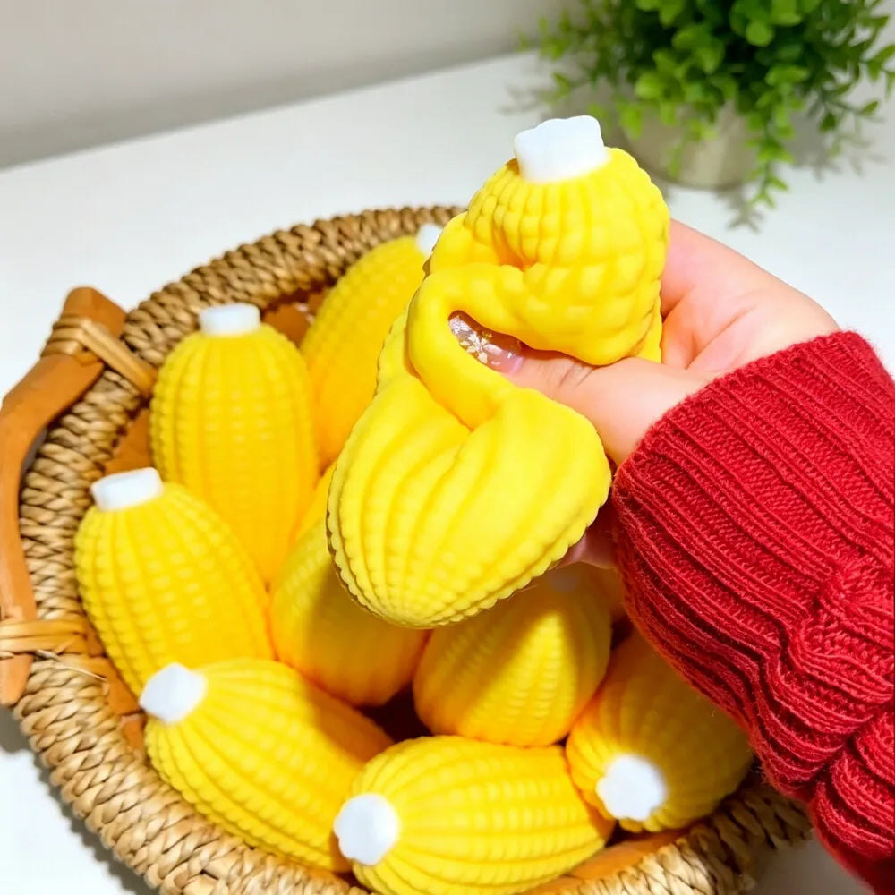 Crunchy moldable corn squishy